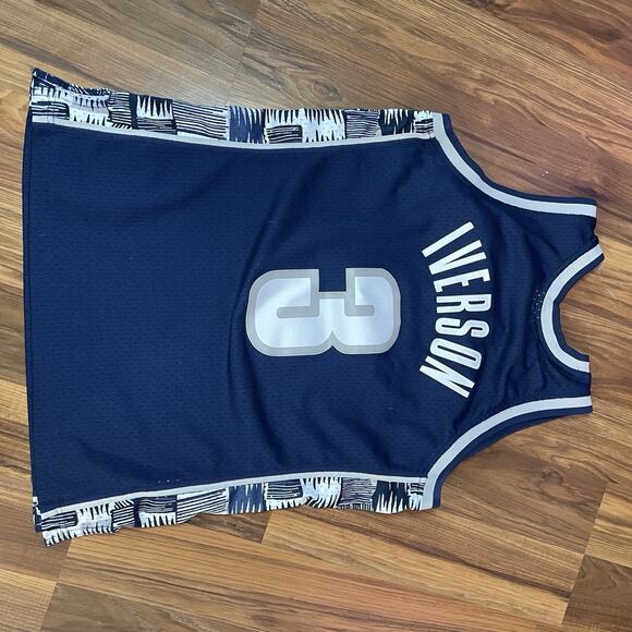 Mitchell & Ness Men’s M Georgetown Hoyas Allen Iverson #3 Jersey ‘95-‘96 College - Picture 4 of 10